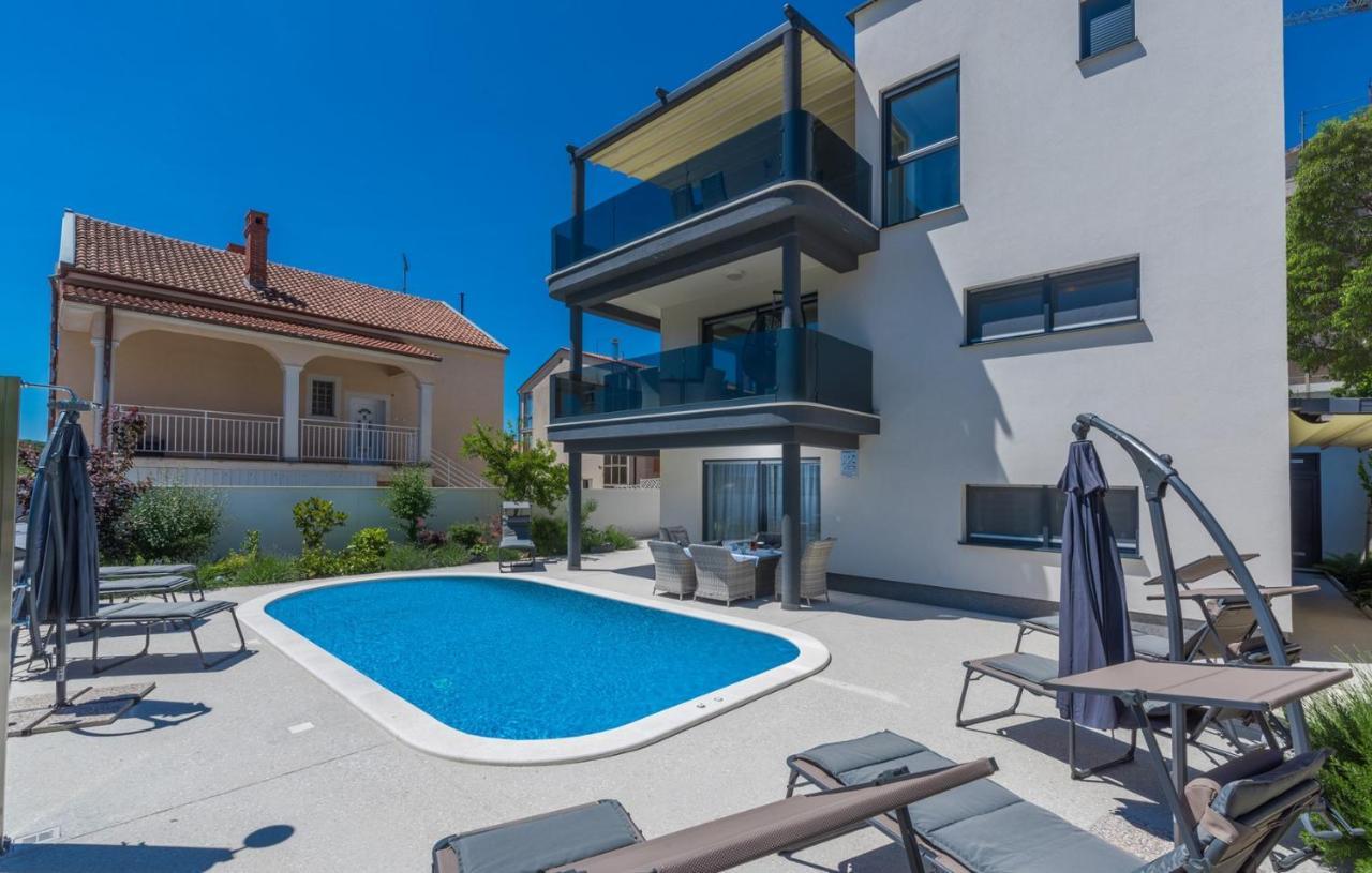 Modern Apartments With Shared Pool Near The Sea Pula Eksteriør billede